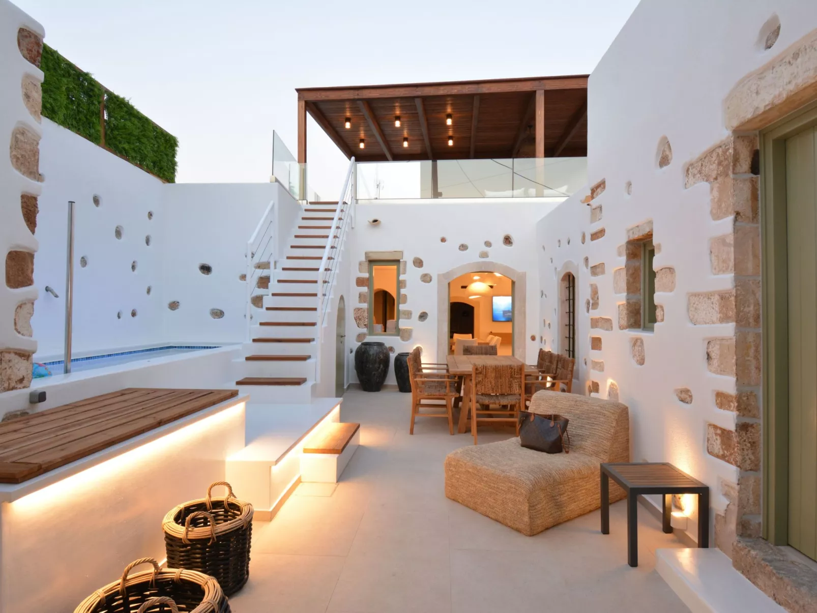 Mint Villa "by Checkin"-Drinnen