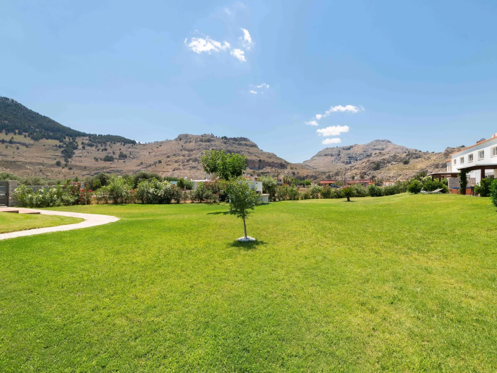 In Kolympia mit privatem Garten-Dehors