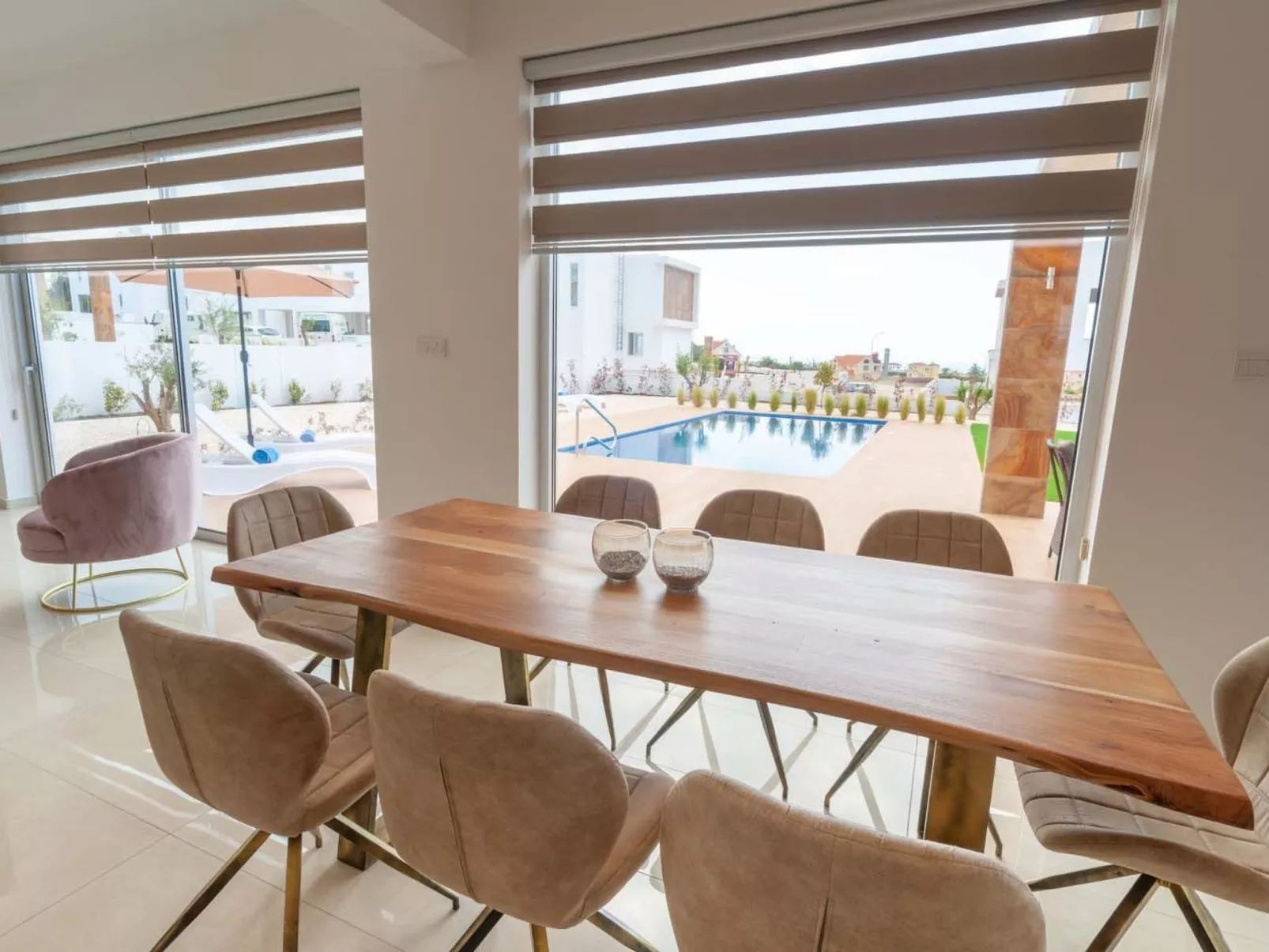 Coral Elite Residence mit Pool und Whirlpool-Dehors