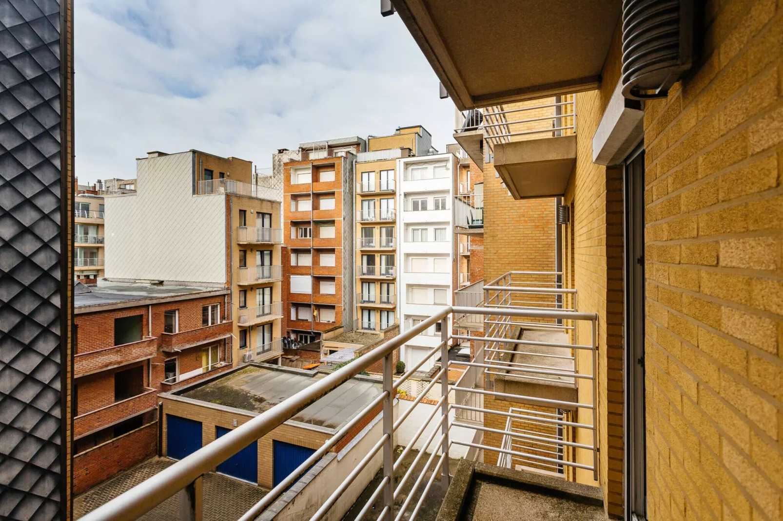 Dante 301-Terrace balcony