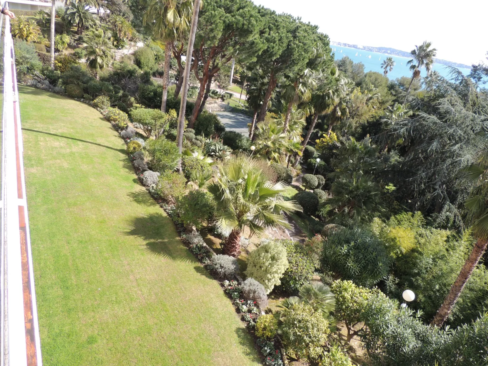 Studio Vue mer standing proche Cannes-Draußen