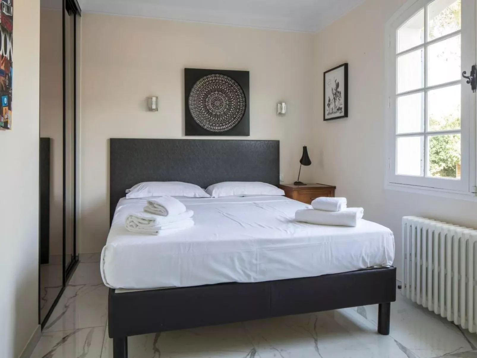 Villa mit privatem Pool und Fitnessraum-Inside