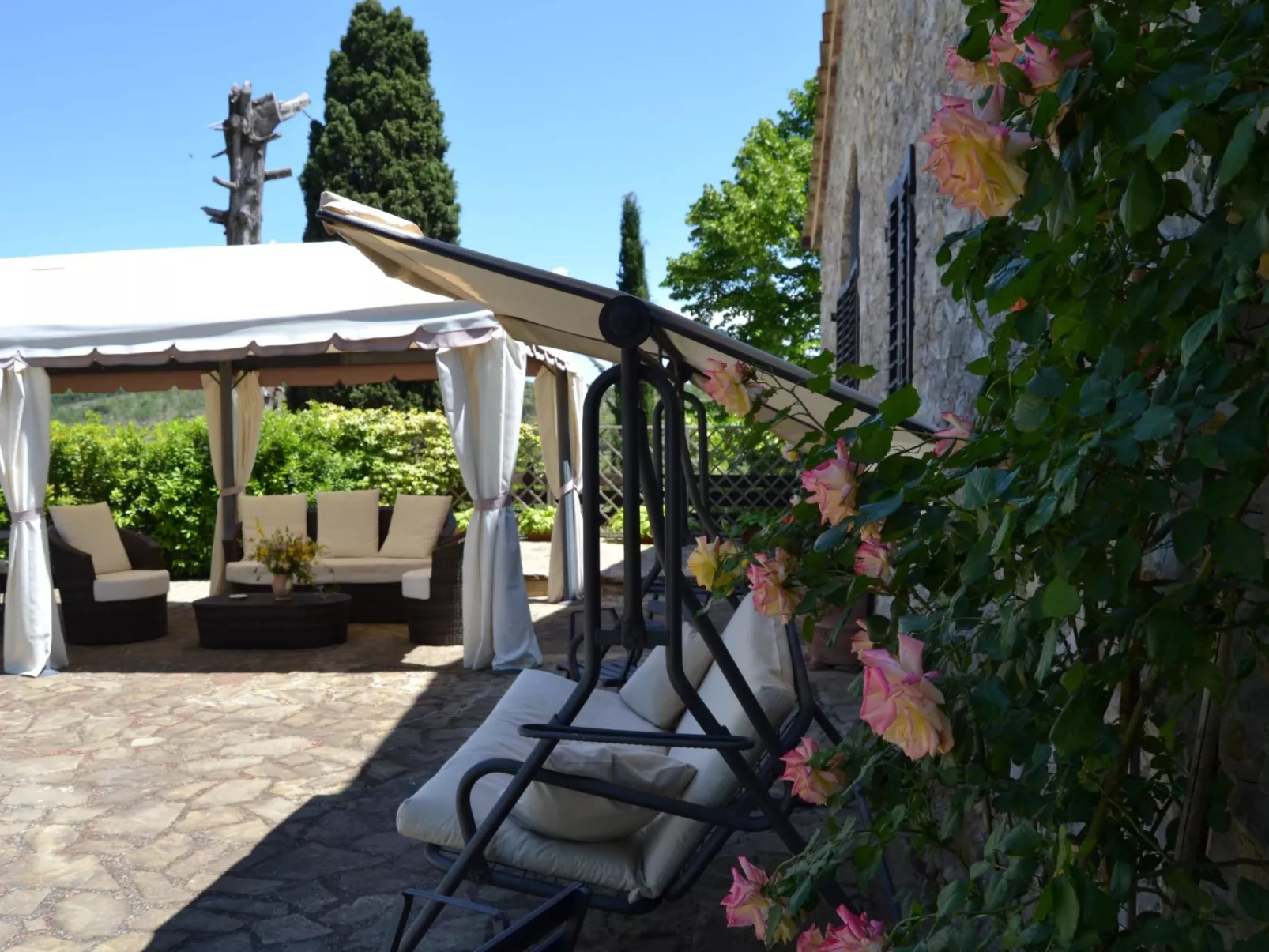 Anwesen "MonnaLisa" mit Schwimmbad-Inside