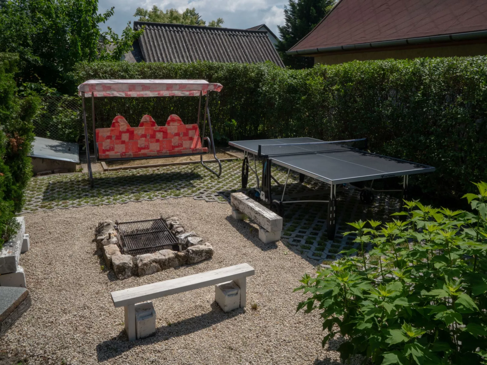 Doppelhaushälfte für sechs Personen mit Garten-Outside