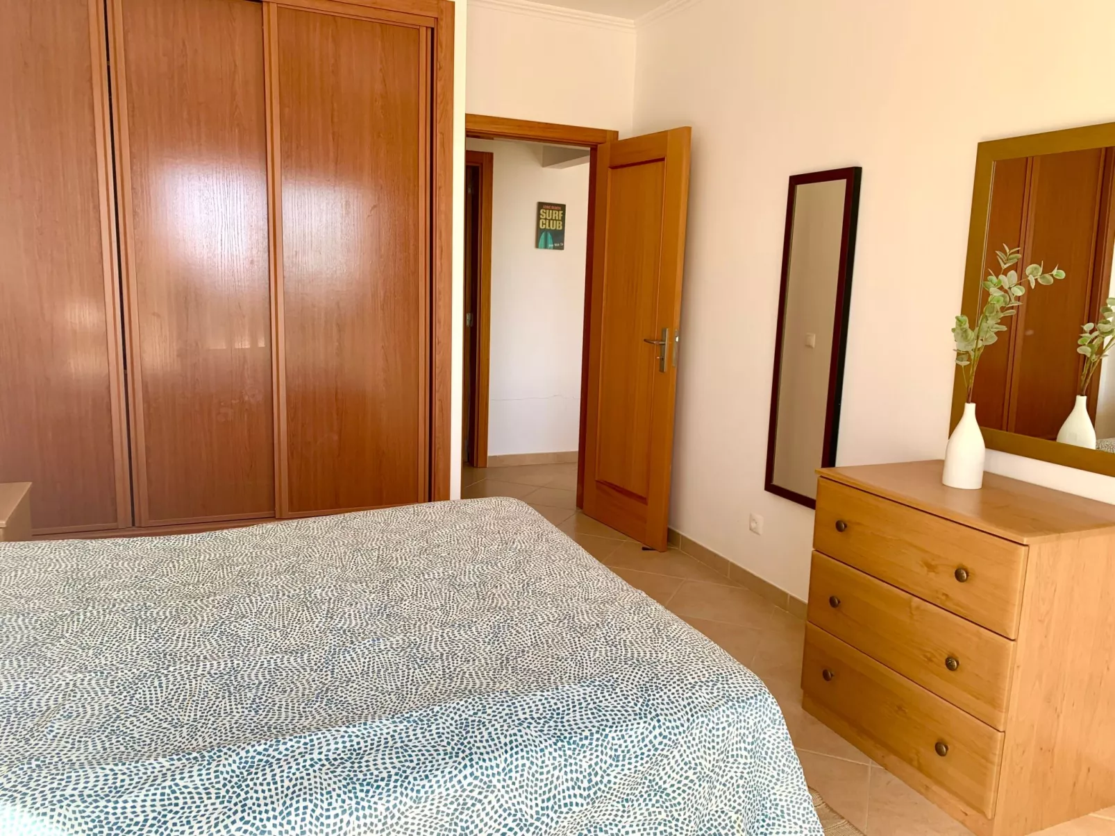 Wohnung mit Meerblick , mitten im Zentrum von Luz-Drinnen