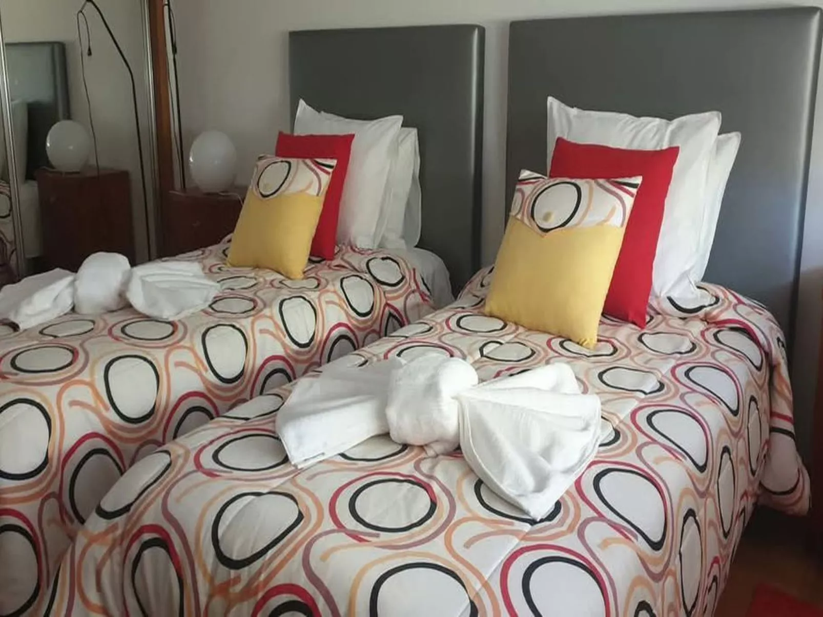 Strandnah und mit Blick auf das Meer-Dedans