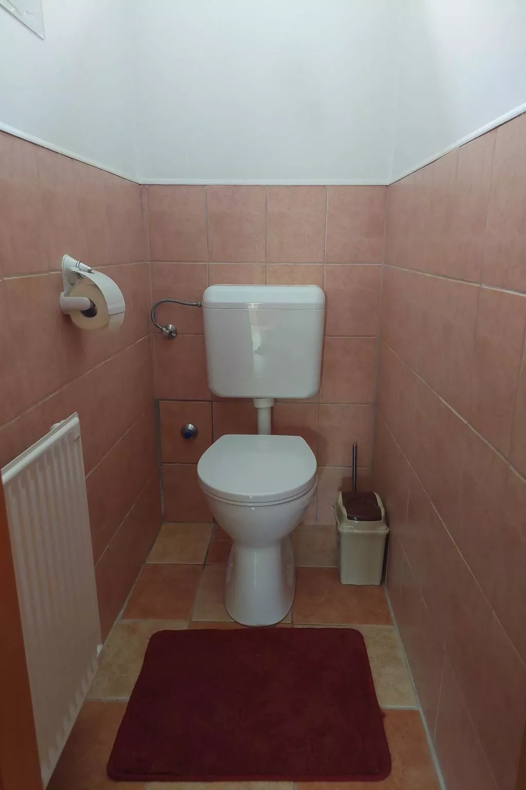 Schönes Ferienhaus mit Pool in ruhiger Lage-Dedans