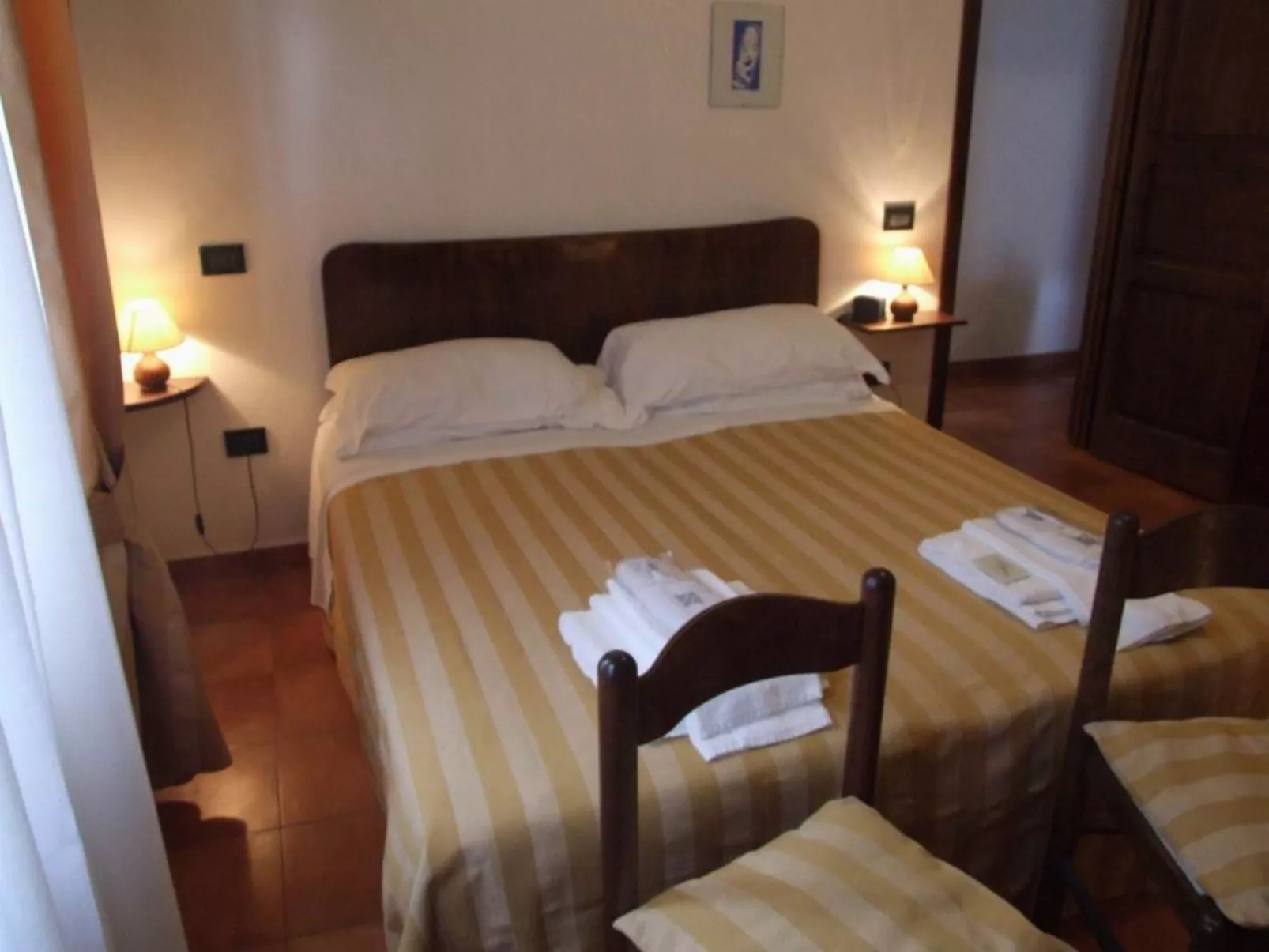 Villa 'Castagno' mit Pool-Drinnen