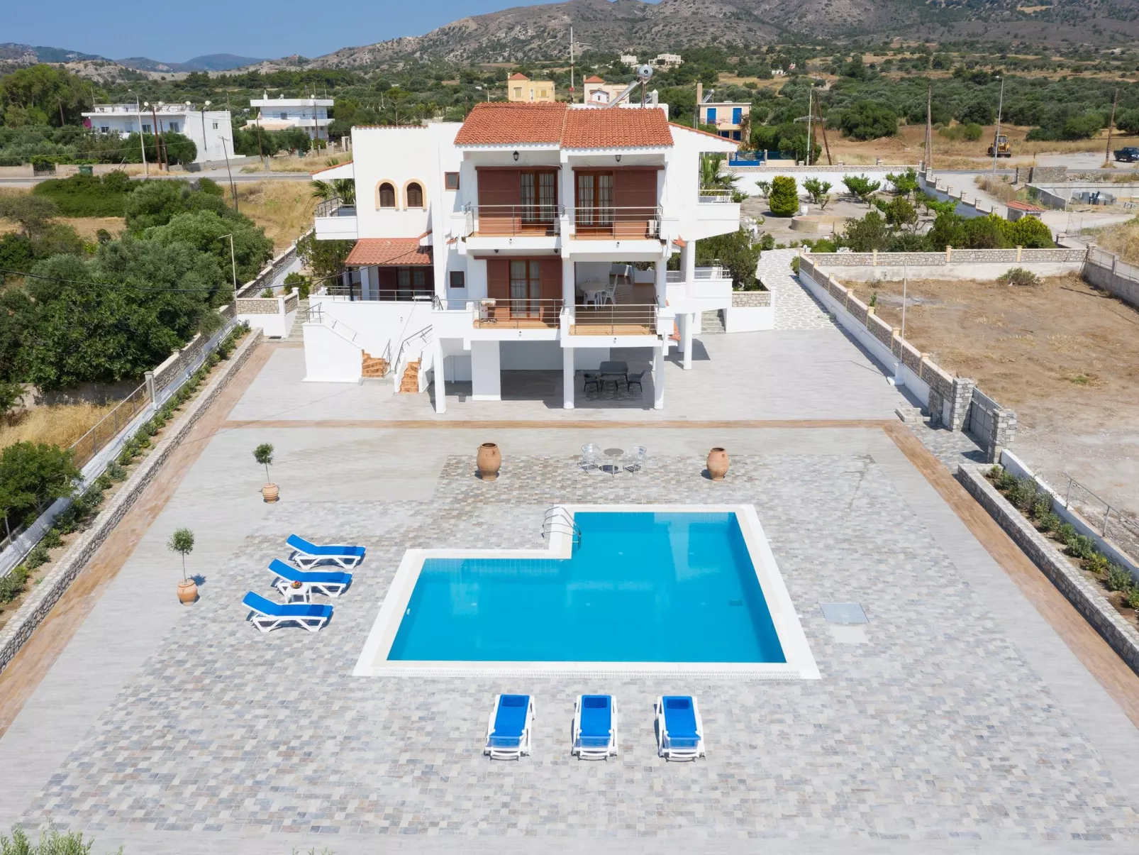 Villa Valasia-Image-tags.info