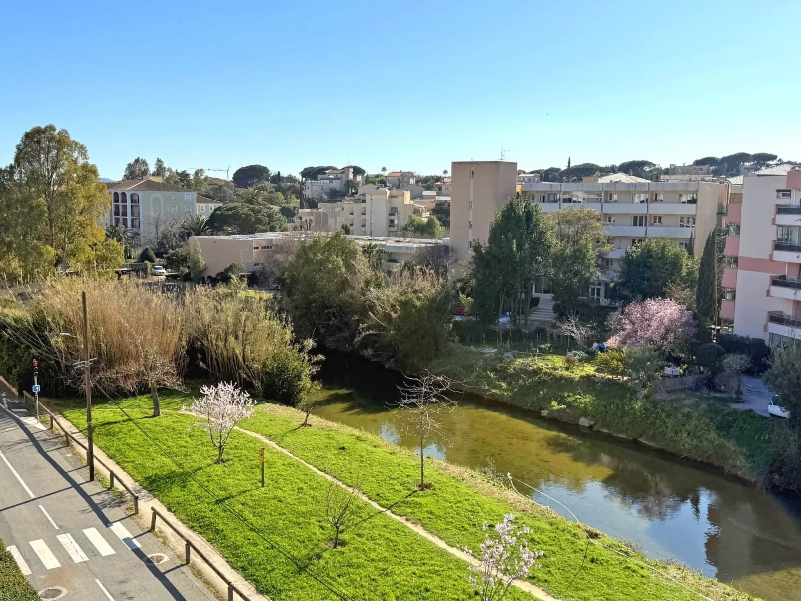 Appt T3 - Clim - Vue fleuve - Sainte Maxime-Outside