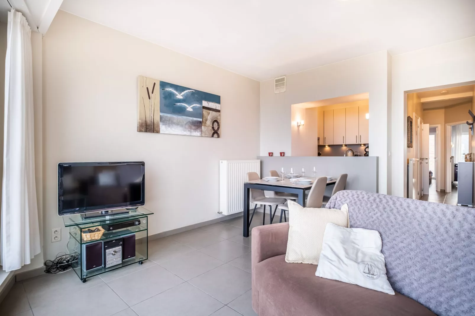 Vitalo 401-Living room