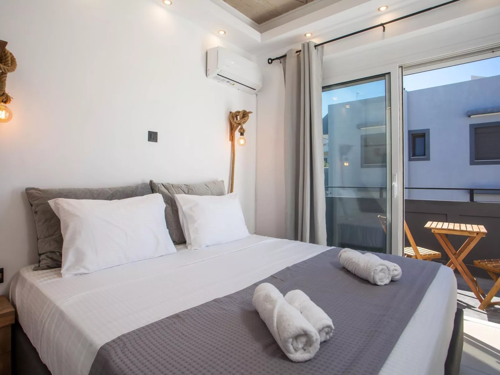 Armonikon Pool Villa 2-Dedans