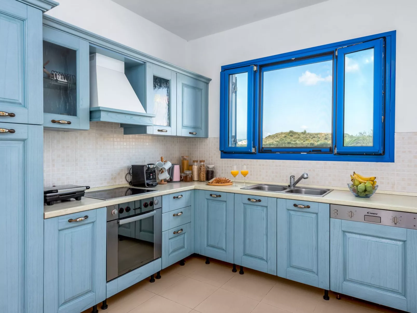 Blue Moon Villa mit tollem Pool-Inside