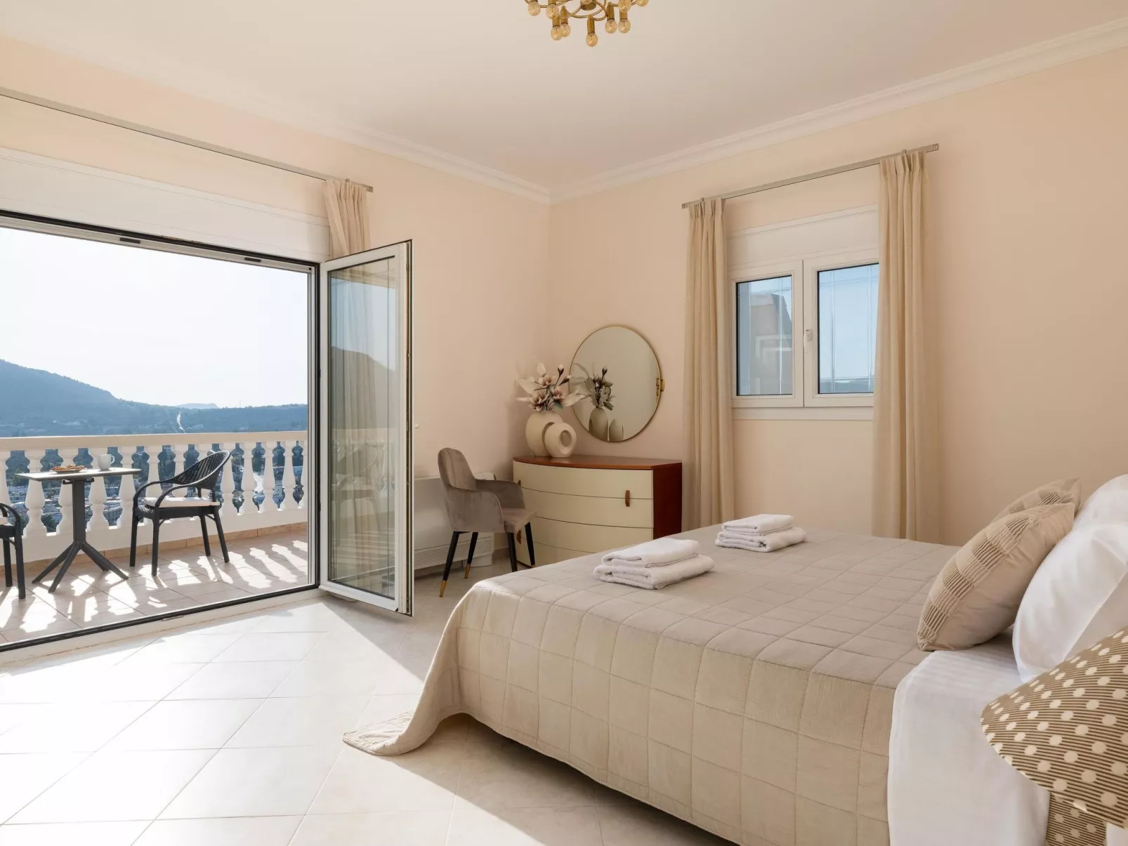 Villa Kamos in Archangelos-Inside