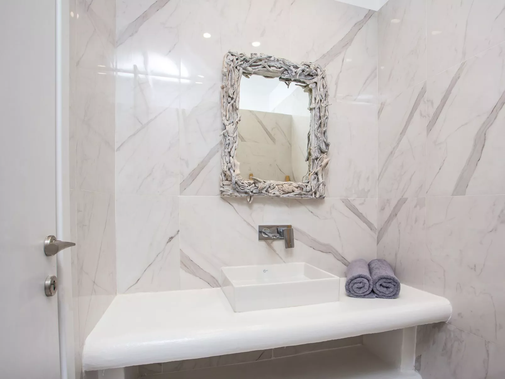 Ammos Luxury Suite - in der Nähe des Strandes von Faliraki-Inside