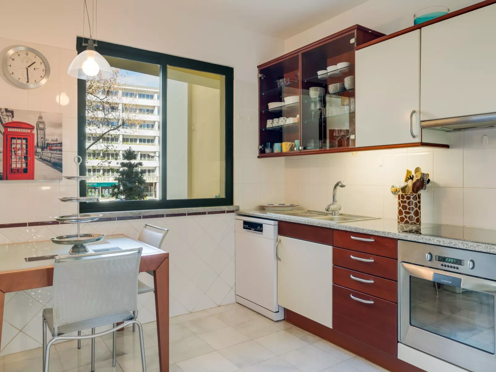 Ivis Home von HR Madeira-Drinnen