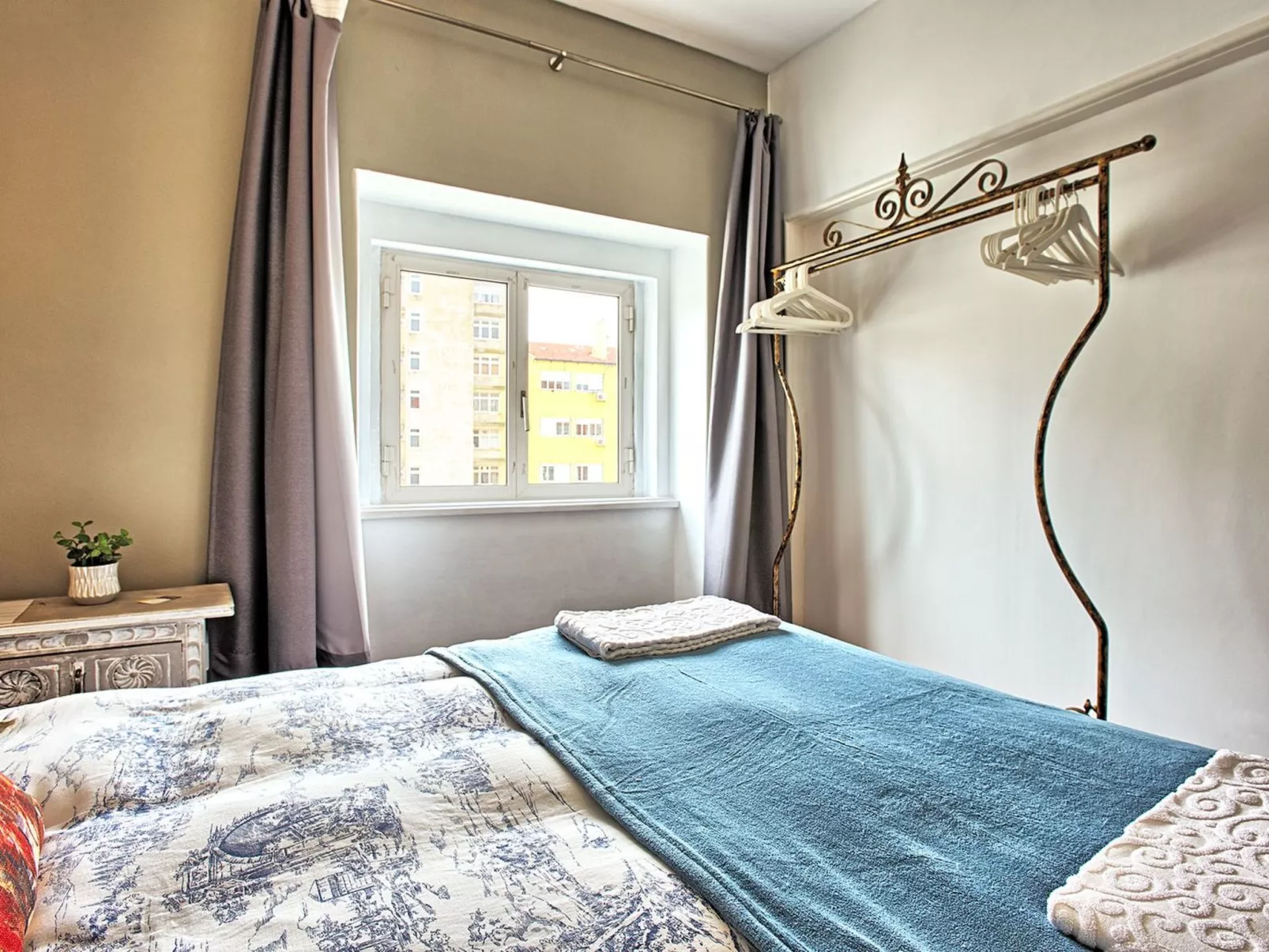 Schönes Haus in Lissabon-Drinnen