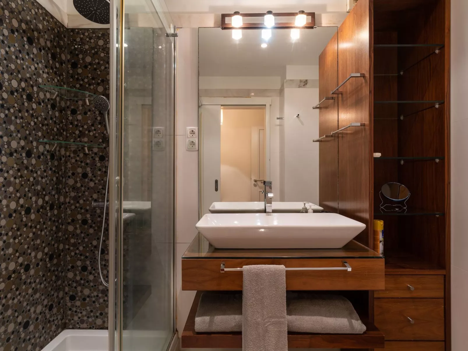 Luxuriöses Appartement mit hervorragender Lage und hervorragender Qualität.-Drinnen