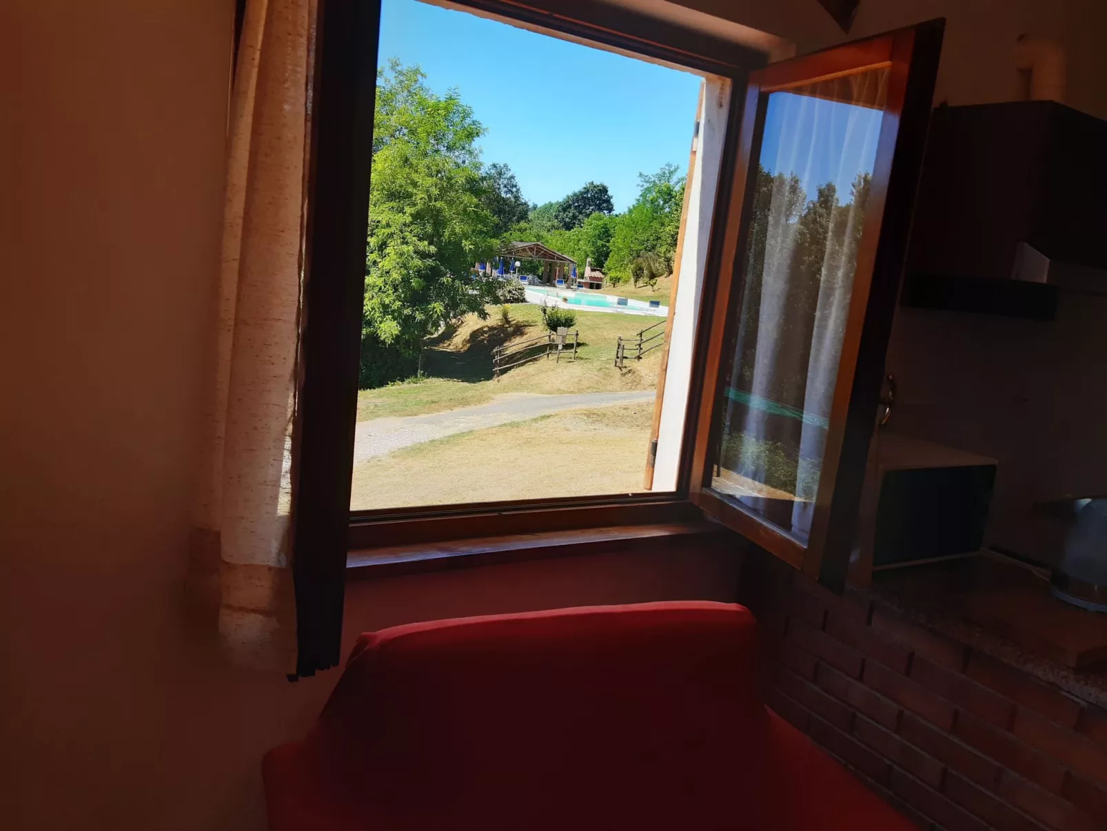 Girasole Haus mit Pool in Fauglia-Drinnen