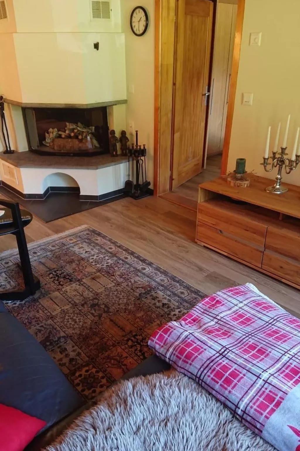 Alpen-Paradies-Drinnen