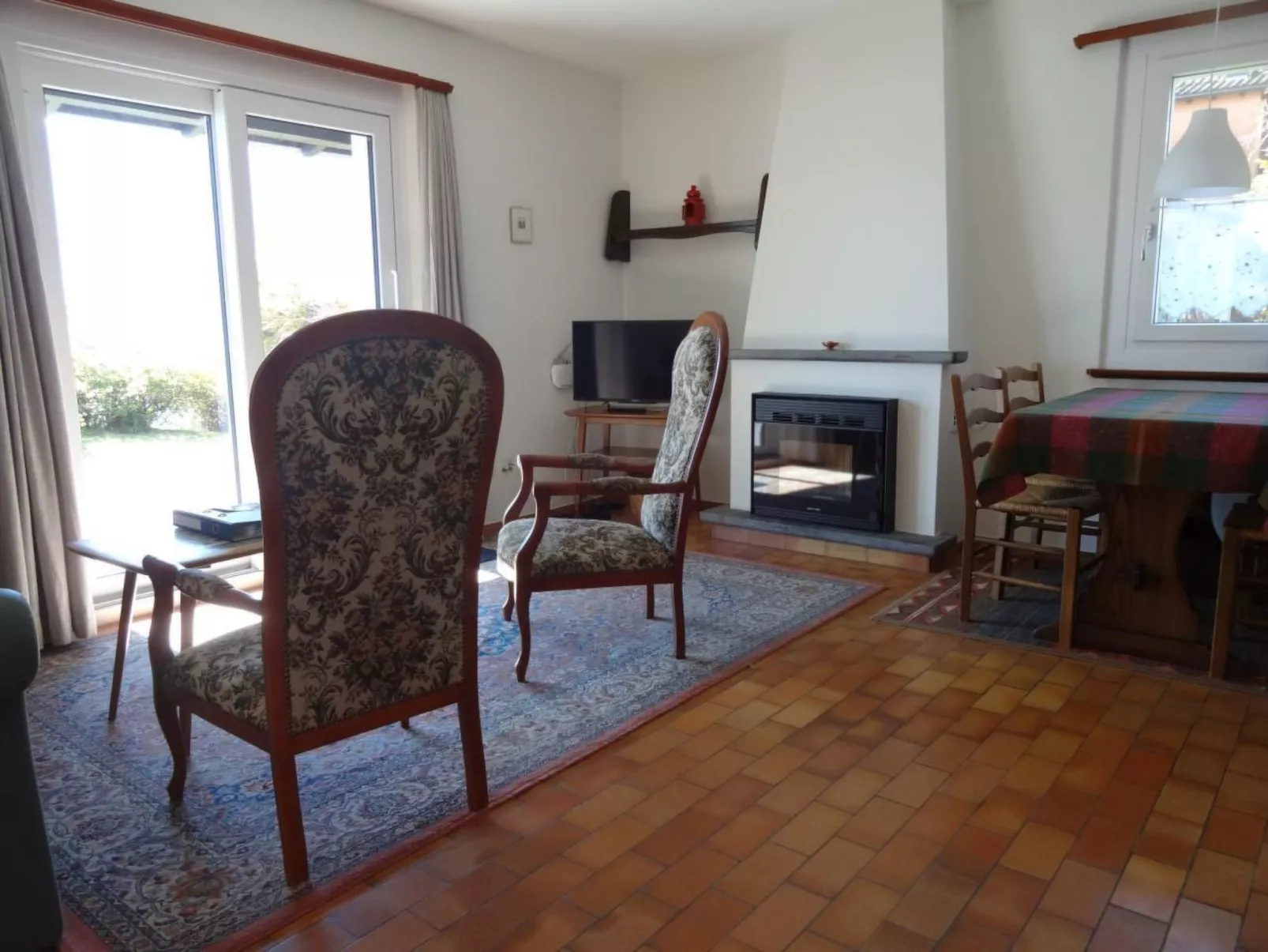 Ökohaus A, Schwimmbad, Garten und Ruhe-Drinnen