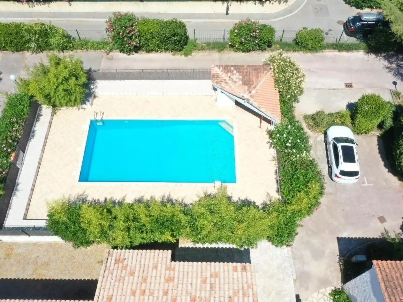 La Garonnette 12-Draußen