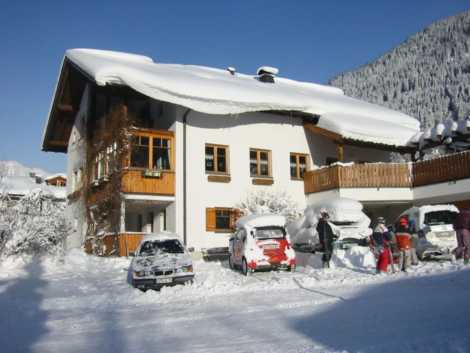 Ruhiges Appartement in St. Gallenkirch-Outside