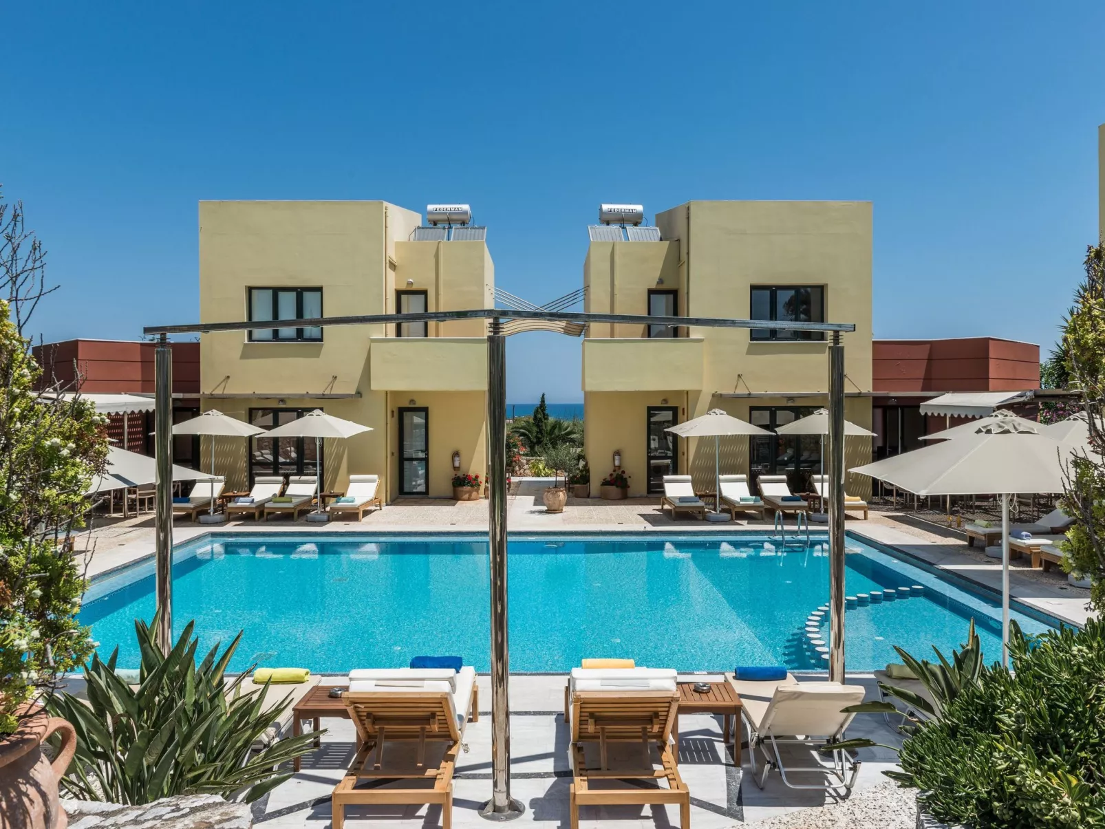 Mit gemeinschaftlichem Pool-Image-tags.info