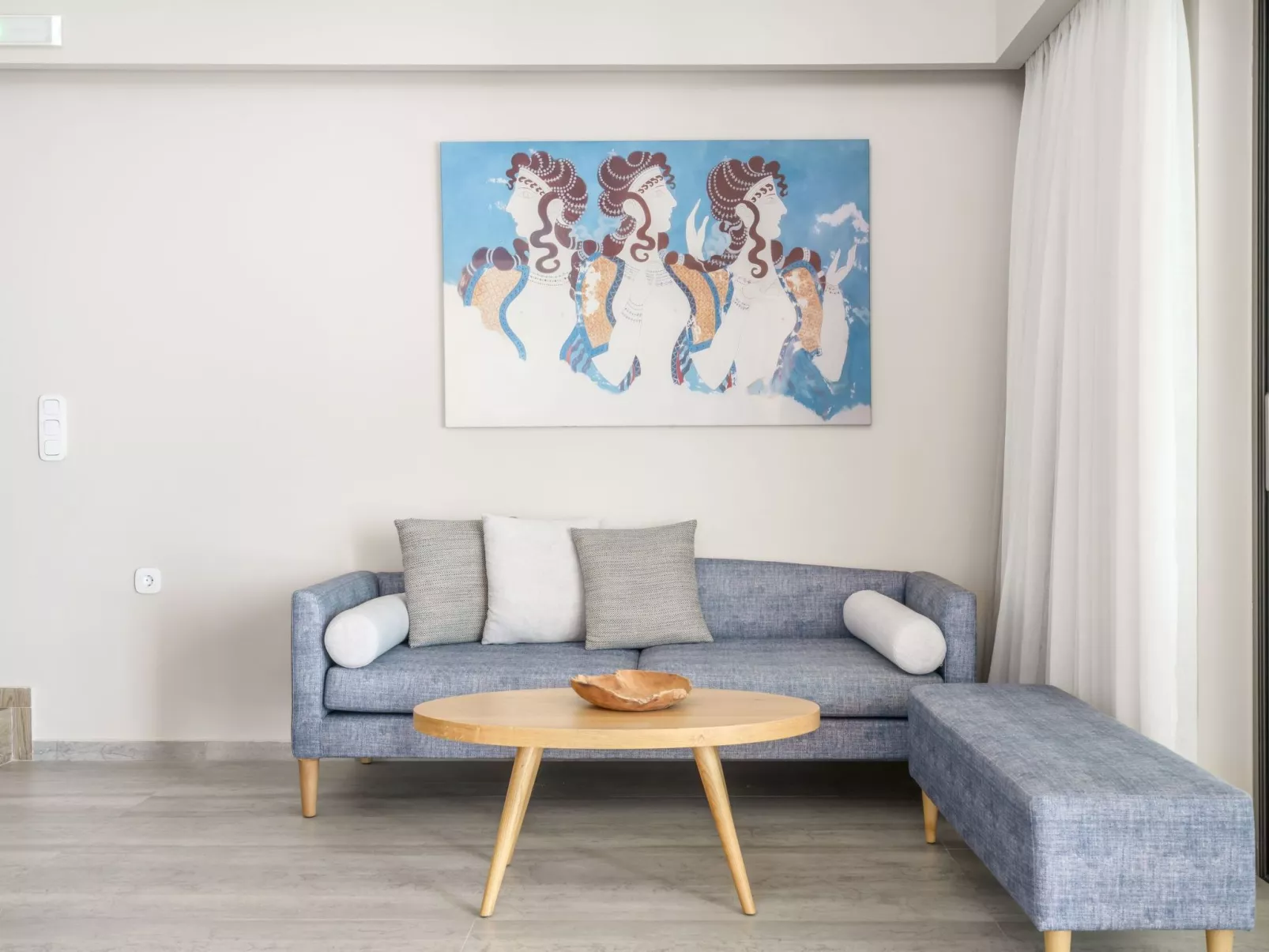 "Minoiko" mit Balkon-Drinnen