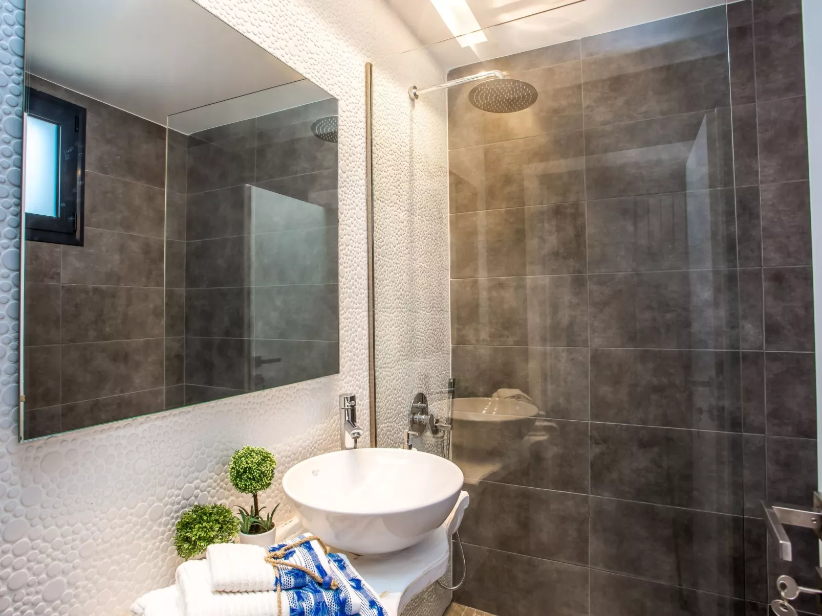 Für 4 Personen ca. 79 m&sup2; in Faliraki, Ägäis (Rhodos)-Inside