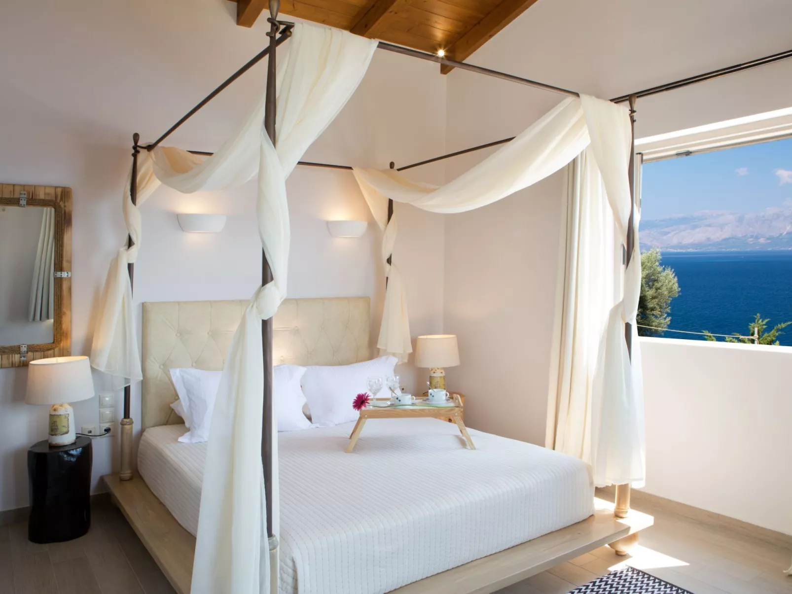 Herrliche Villa mit schönem Pool, Terrasse und Meerblick-Drinnen