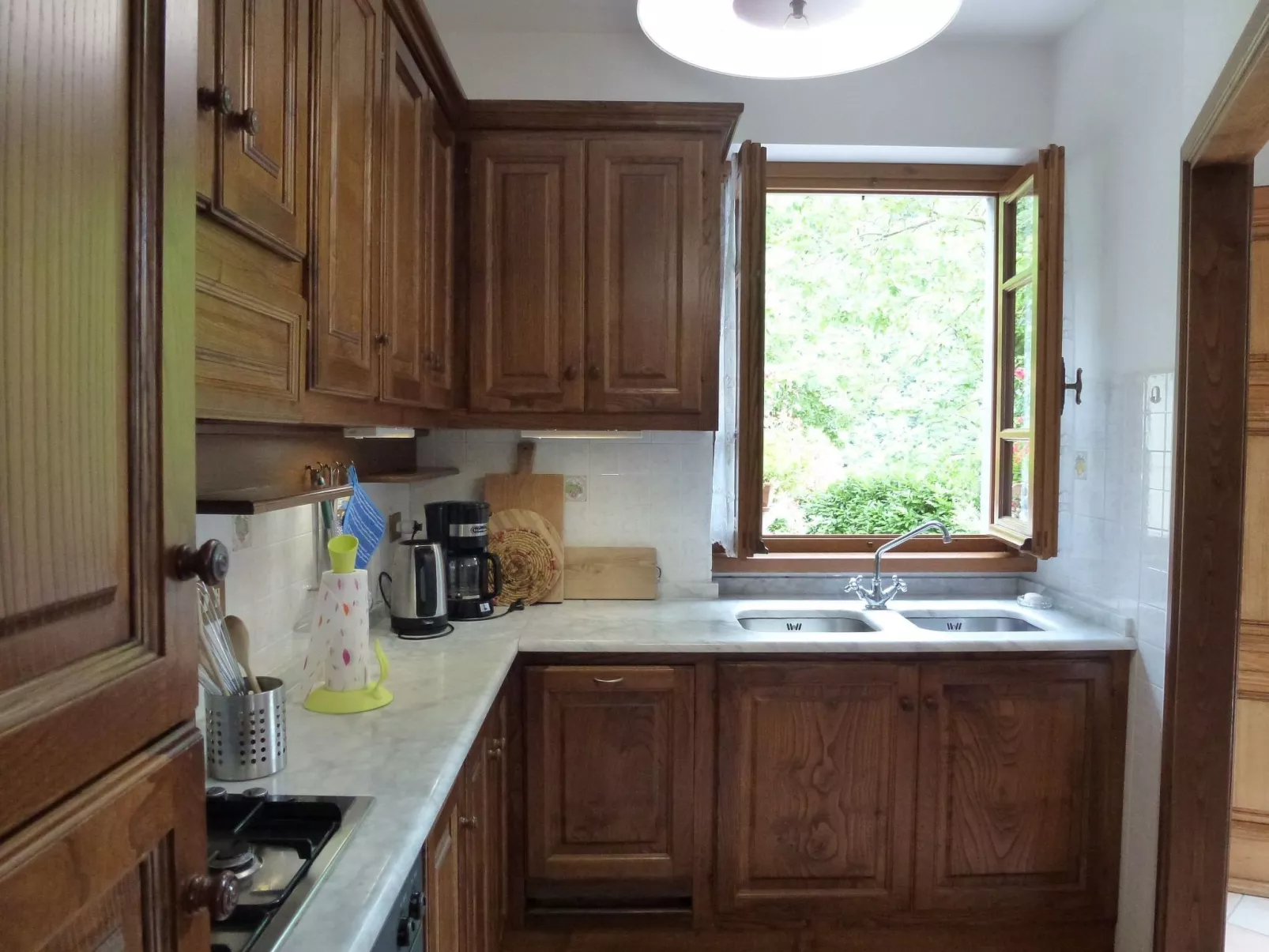 Mit Garten, Grill und Terrasse-Dedans