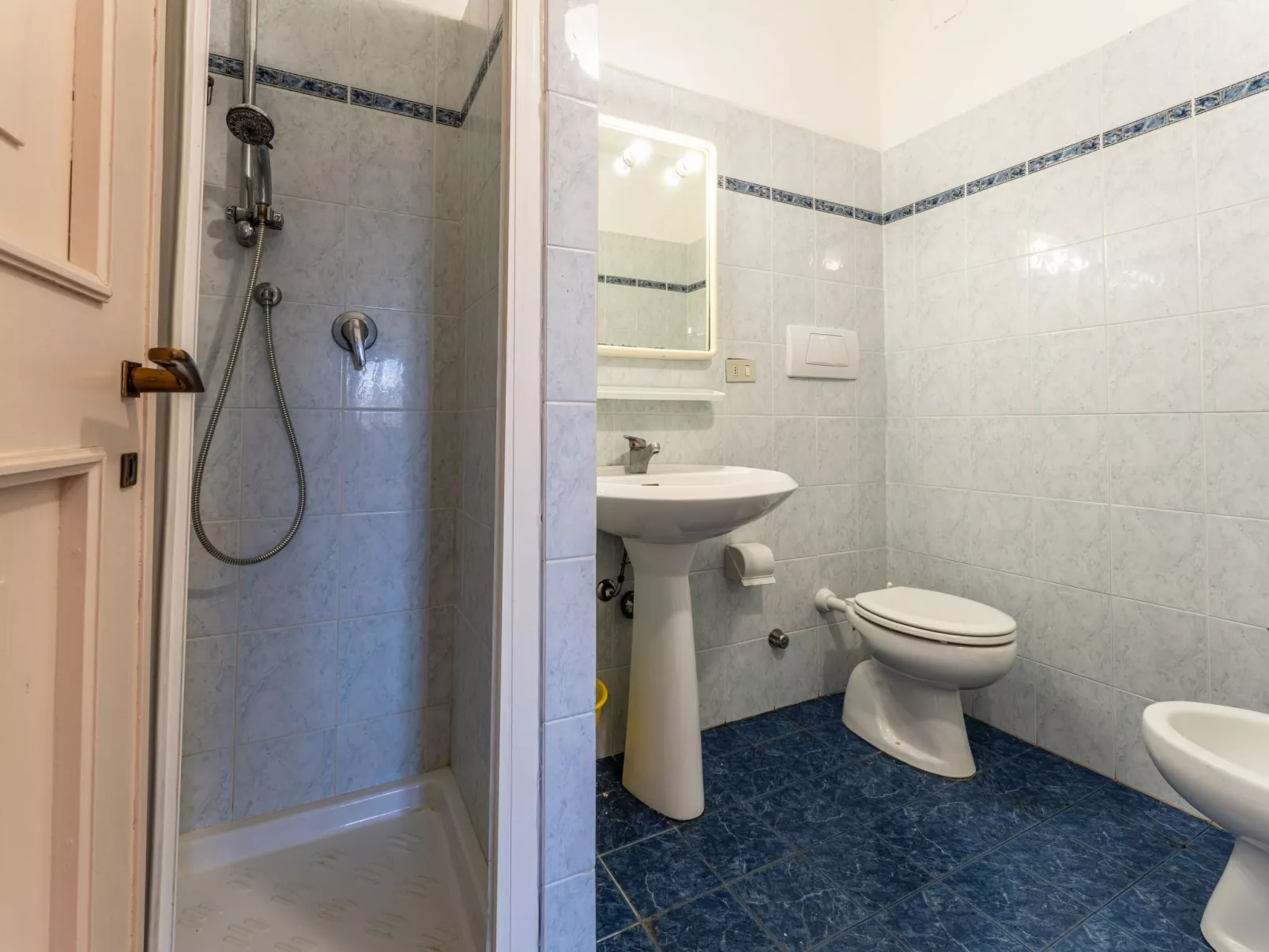 Wohnung mit Wasserblick - Drinnen