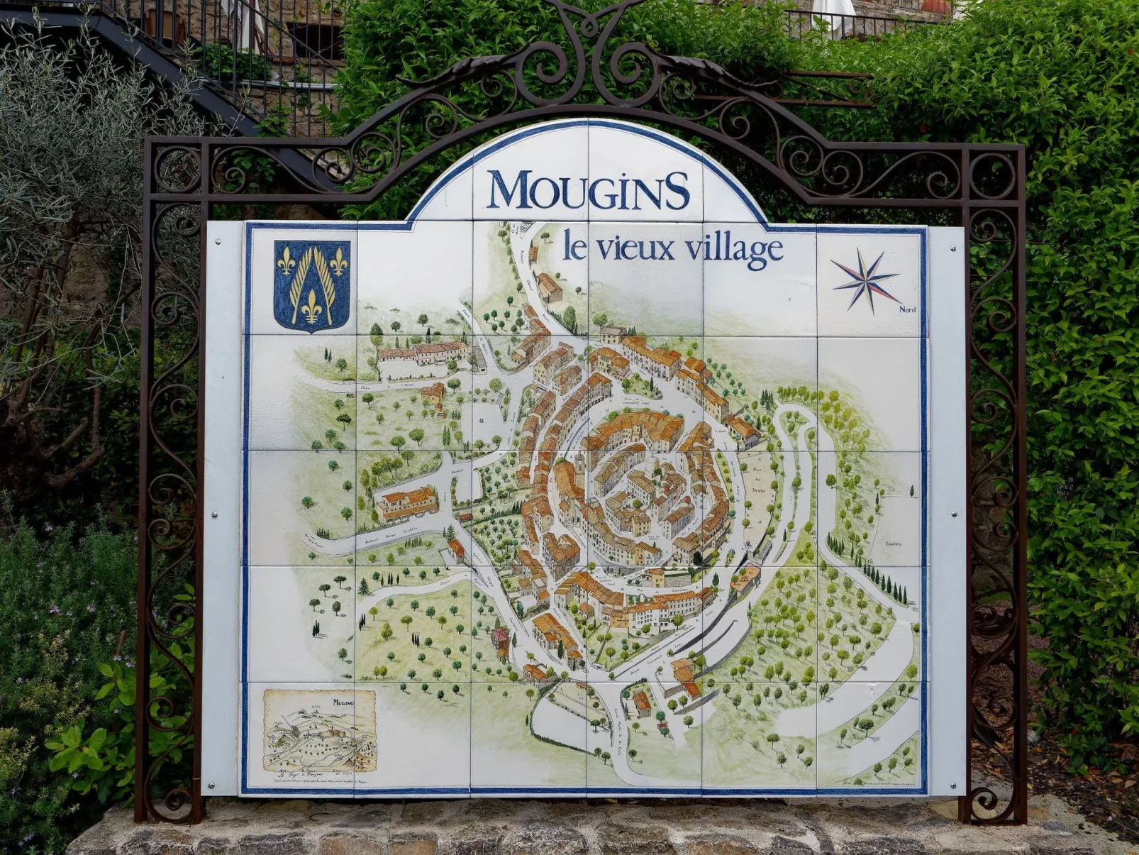 Moderne Wohnung in Mougins mit eigenem Garten-Inside