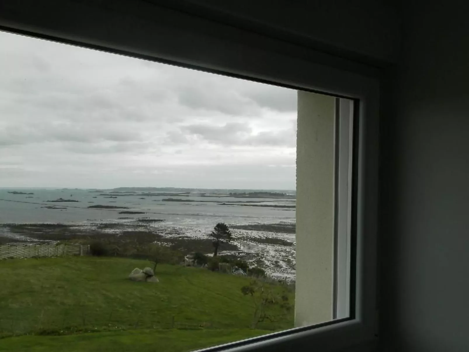 "Tromeal Lasalle" blick auf das Meer. Mit 4 Sternen klassifiziert-Outside