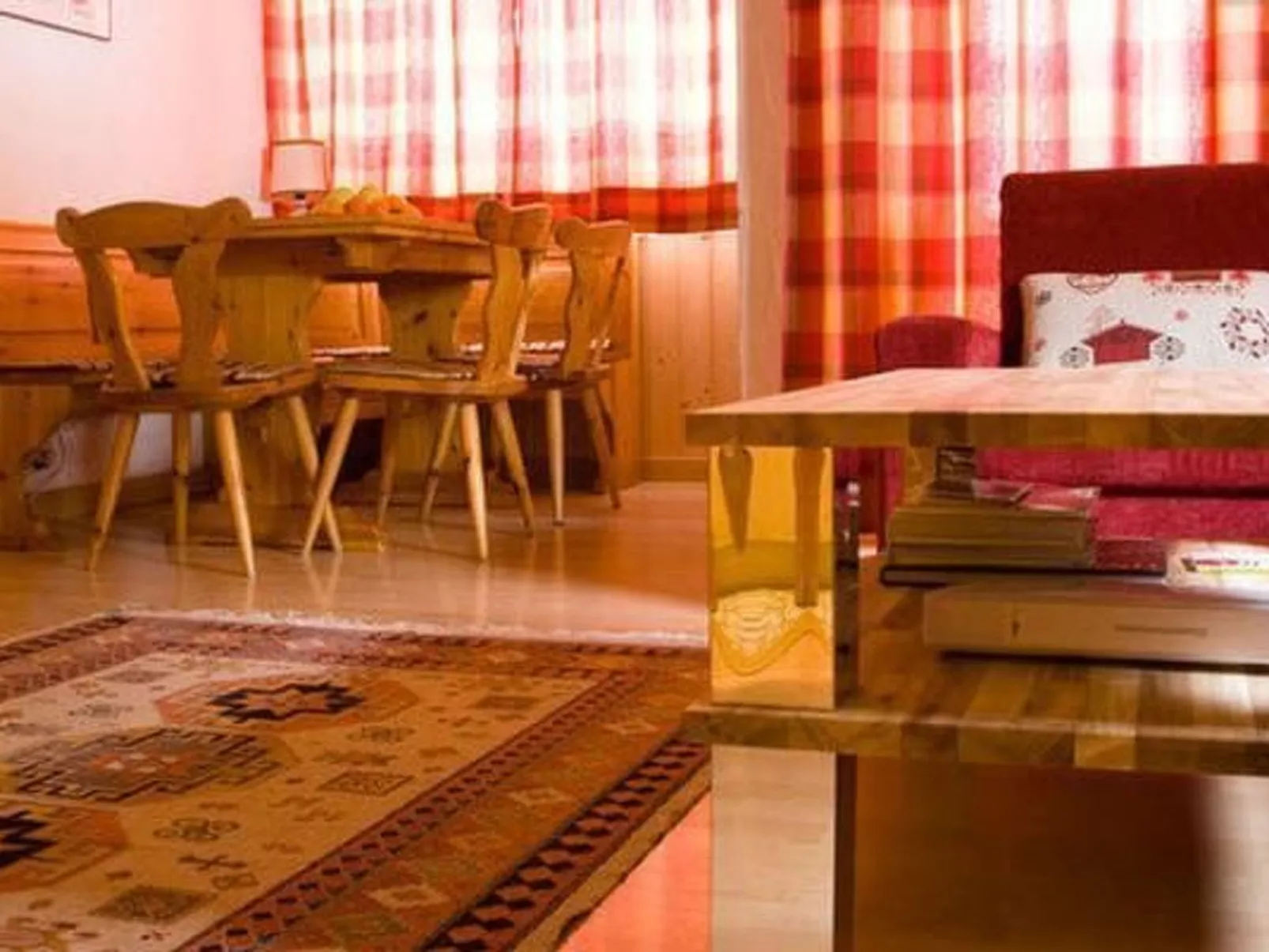 Chesa Panorama-Drinnen