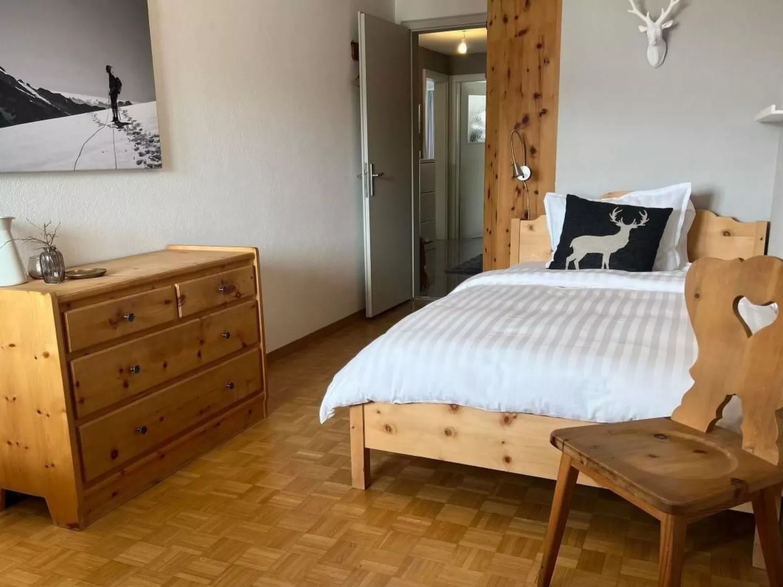 Chesa Villasimius-Dedans