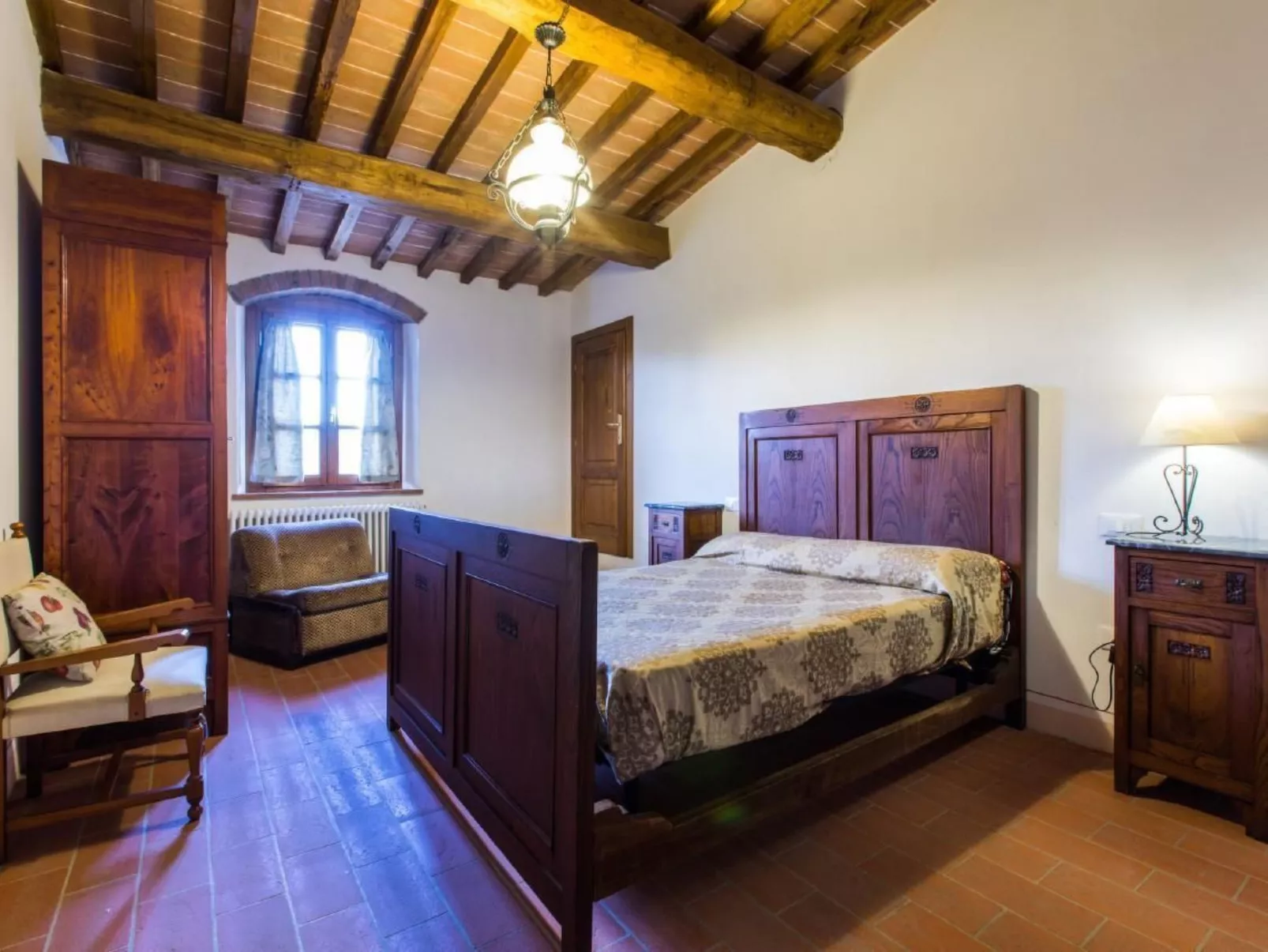 Wohnung mit Garten, Grill und Terrasse-Drinnen