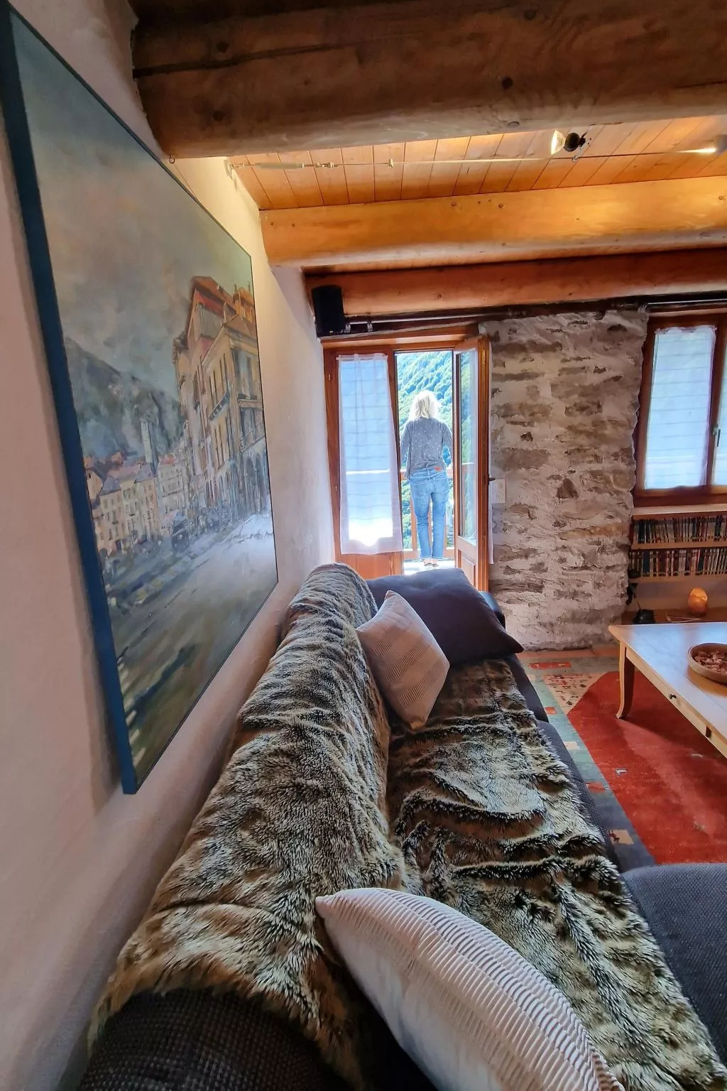 Chalet in den sonnigen Schweizer Südalpen-Drinnen