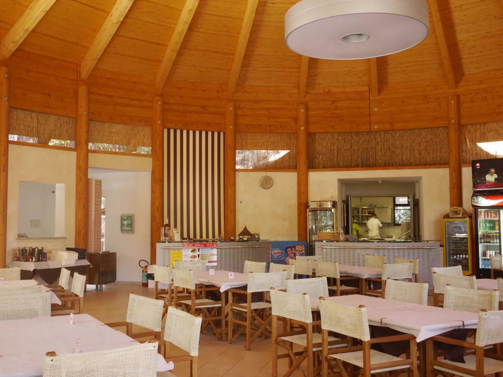 Mare e Pineta-Inside