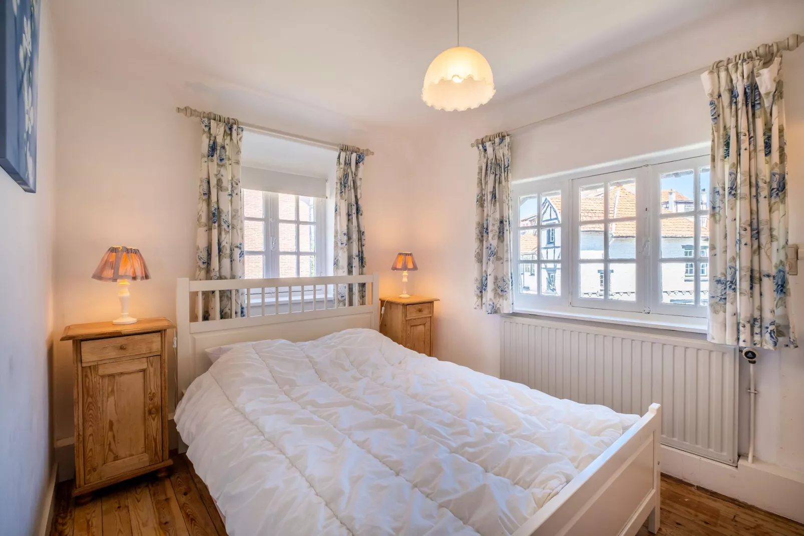 George albert-Bedroom