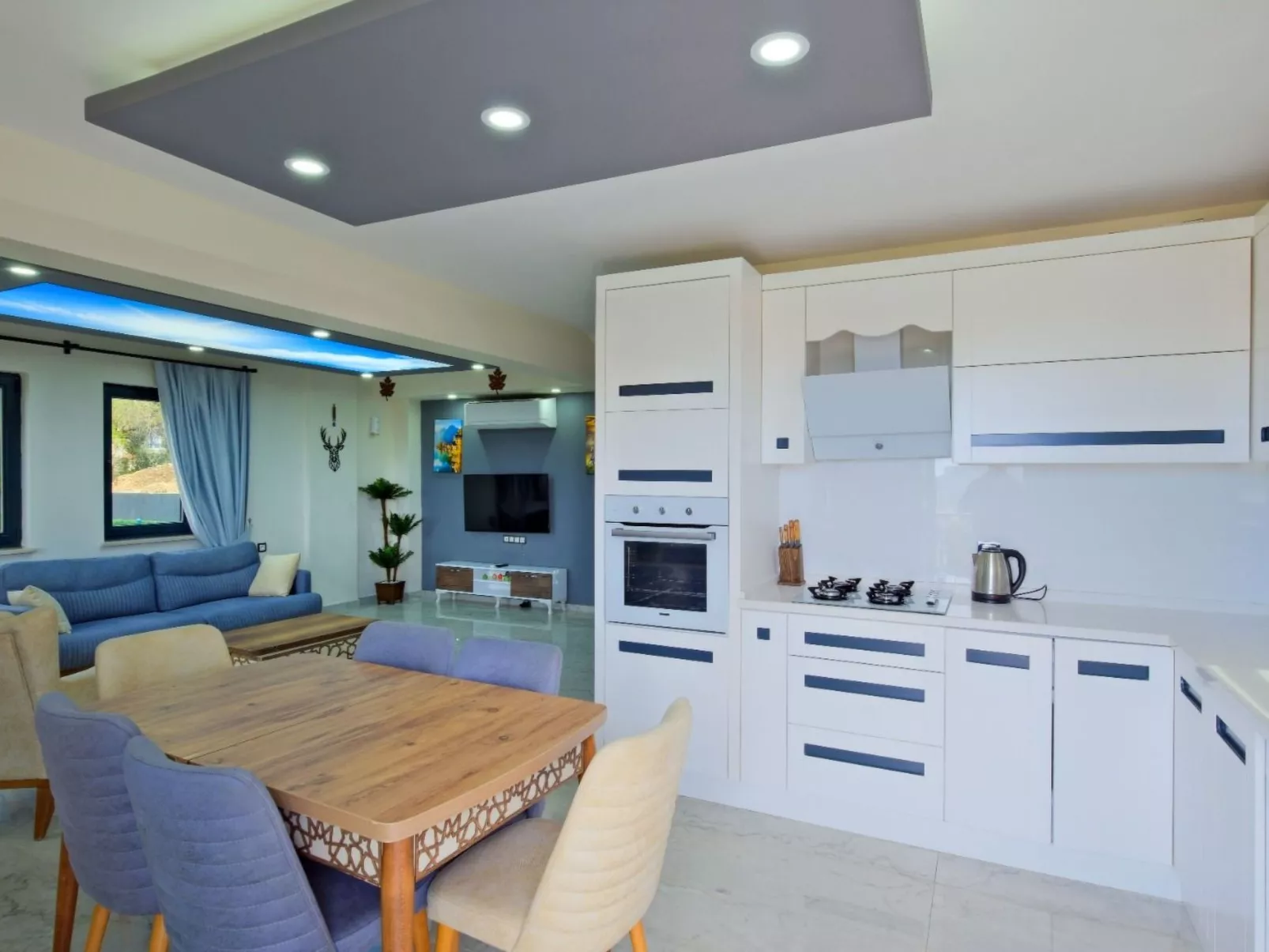 Sunaz-Image-tags.info