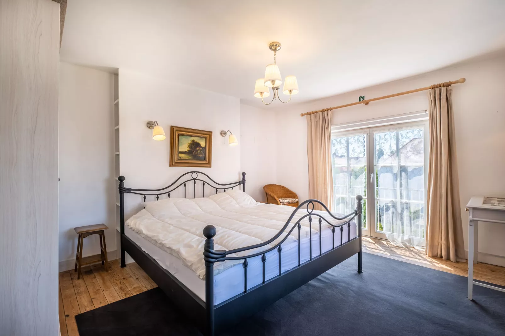 George albert-Bedroom