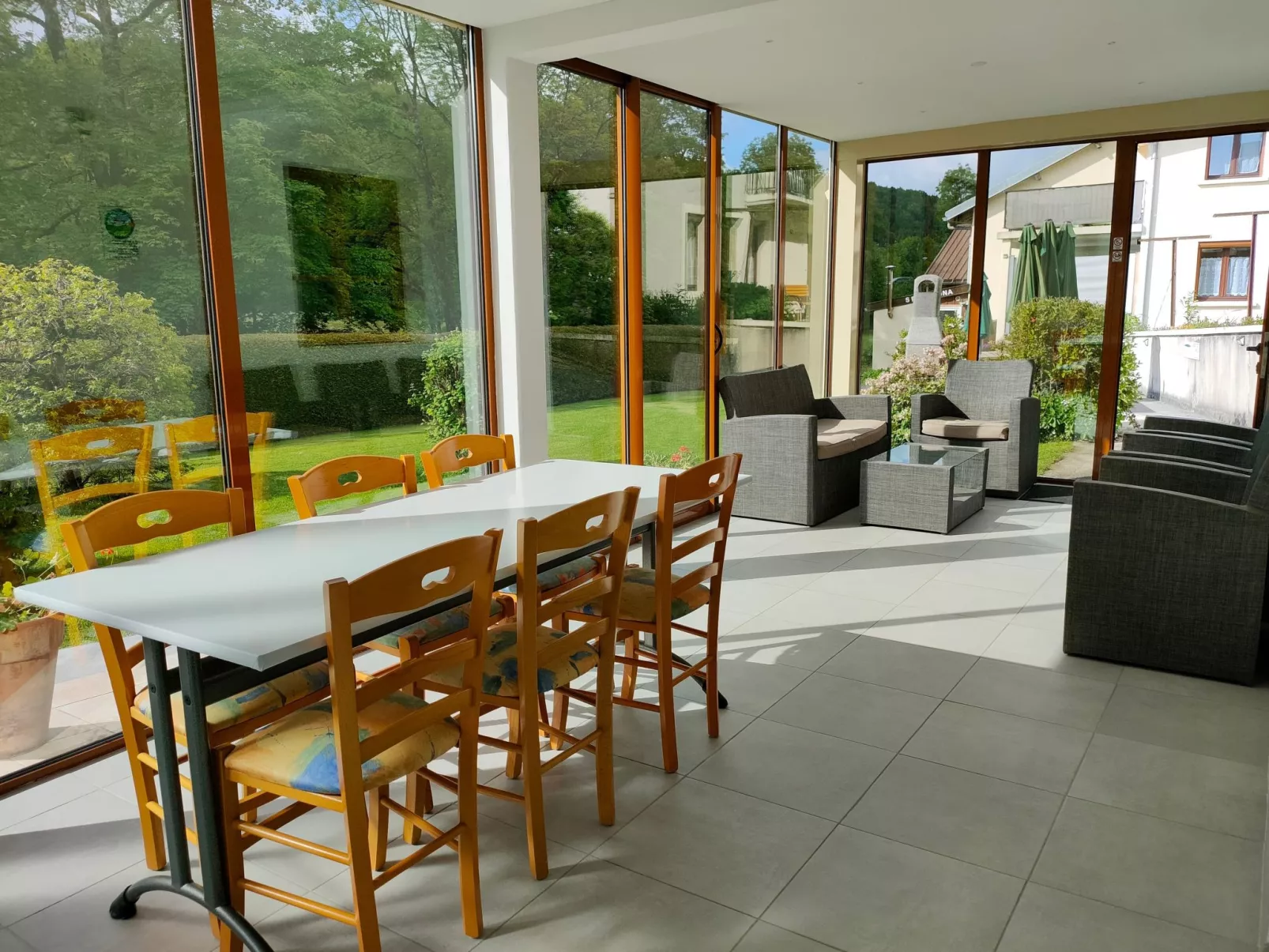 Gite Lys Montagnes du Jura mit Spa Sauna Fluss-Inside