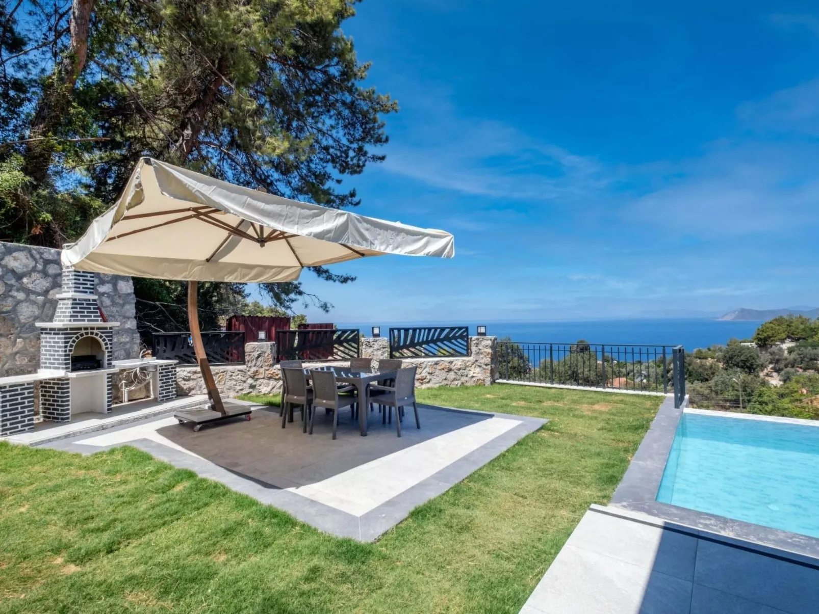 Villa mit Infinitypool in Fethiye Faralya