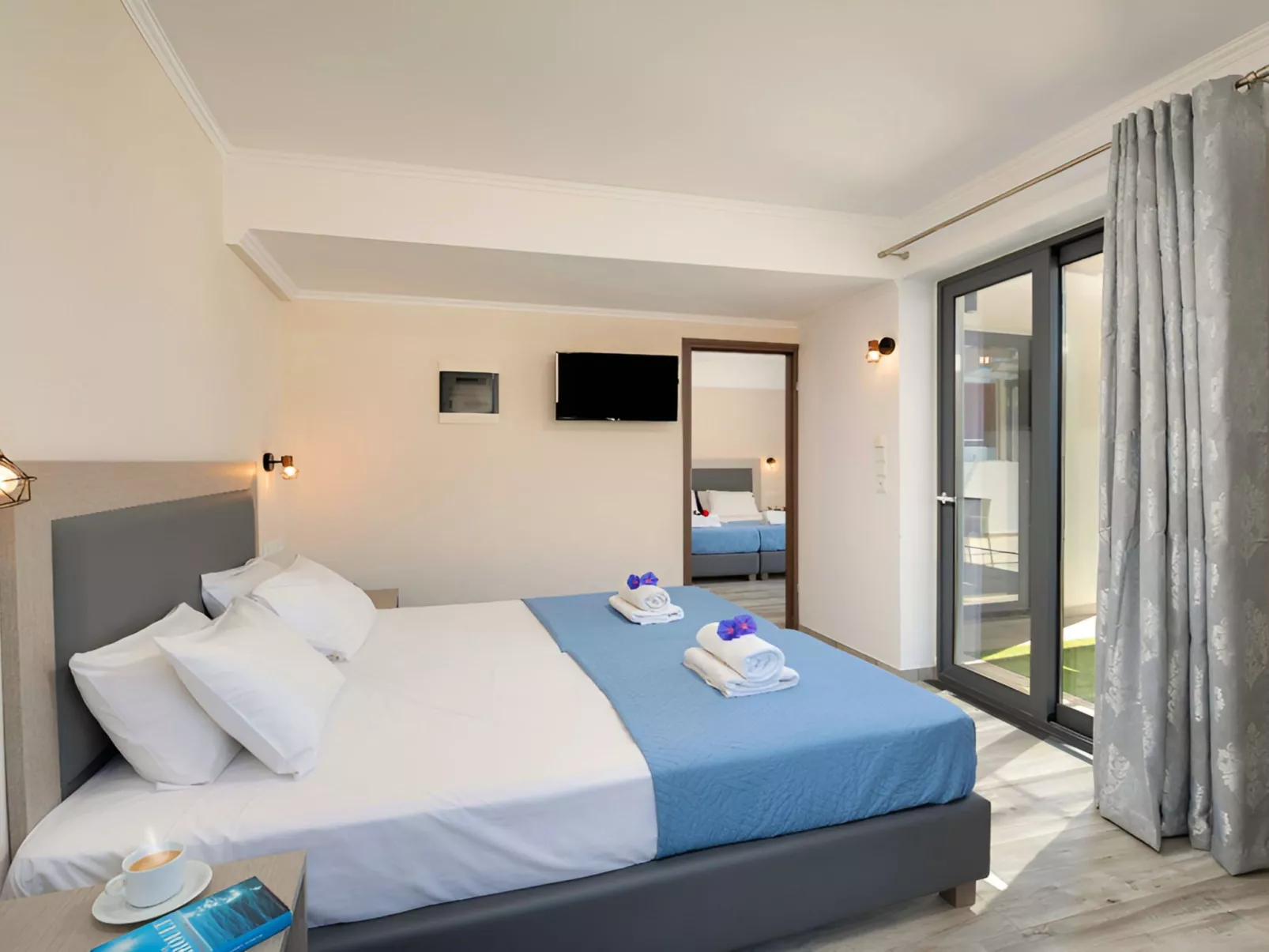 Pnoe Beachside Suite-Dedans
