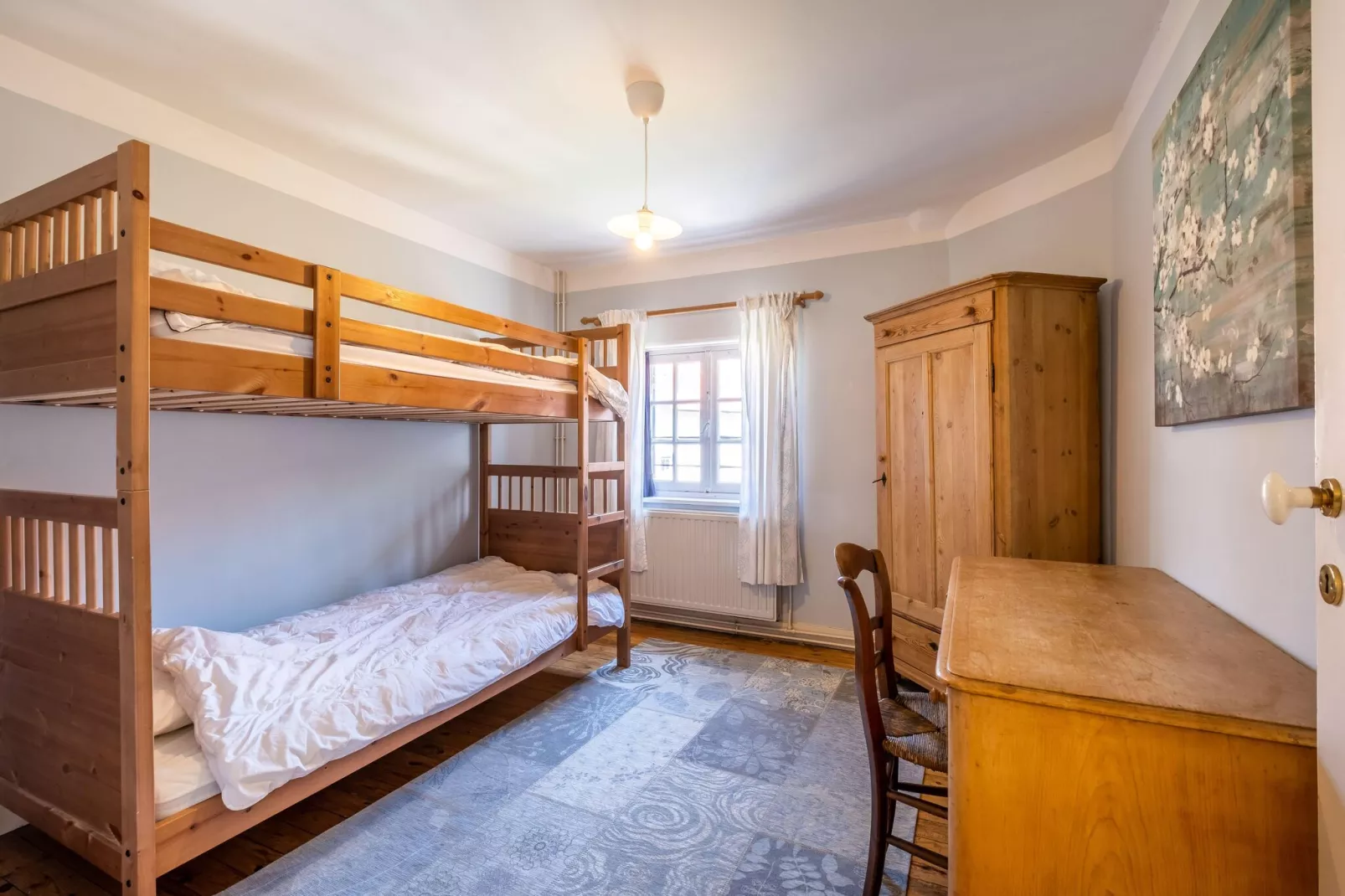 George albert-Bedroom