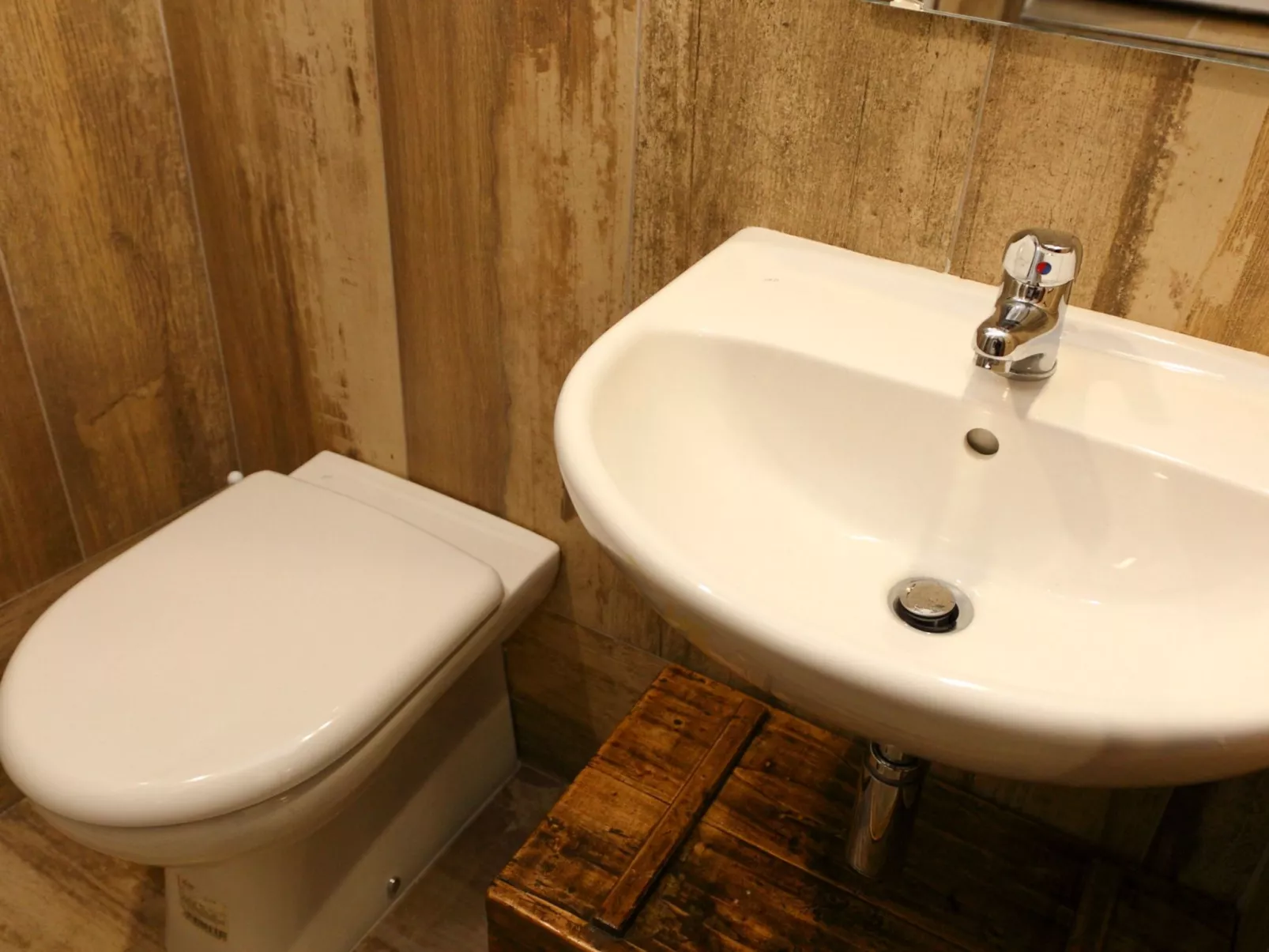 Wine House-Image-tags.info