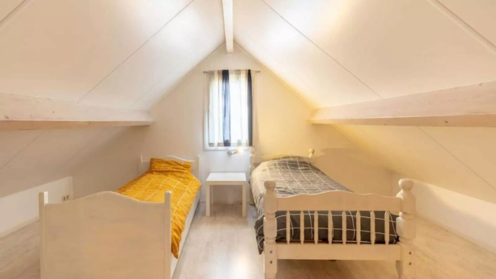 Scheldeoord 54-Schlafzimmer