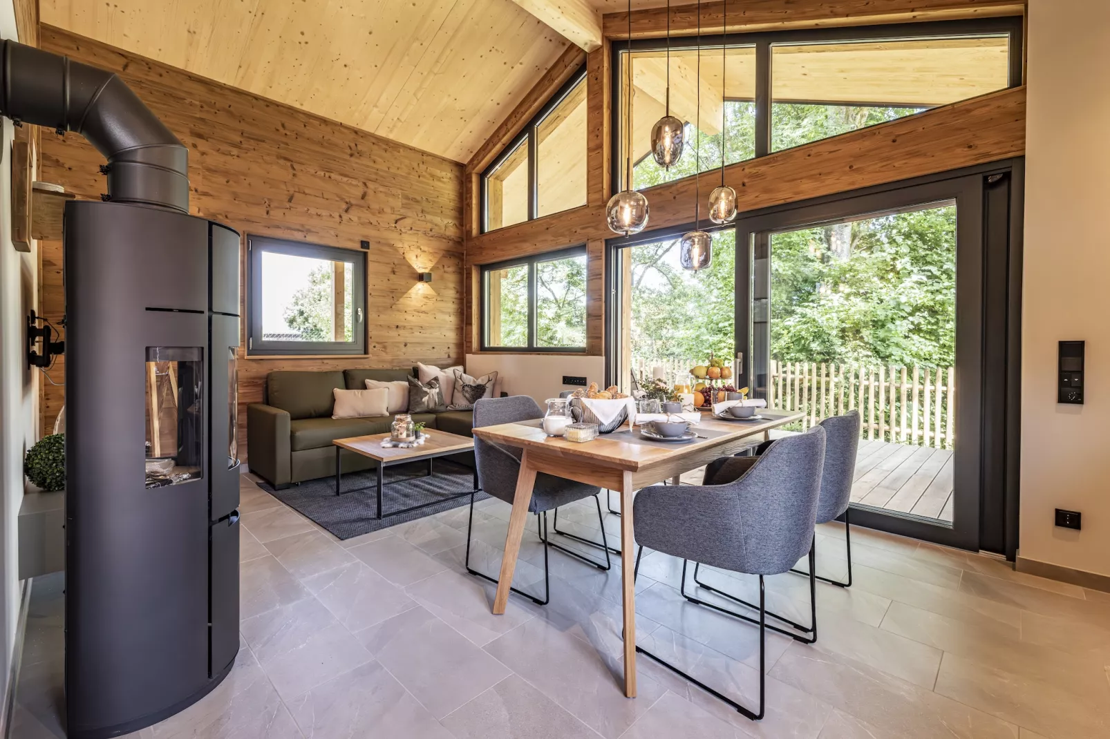 Chalet Bungalow-Esszimmer